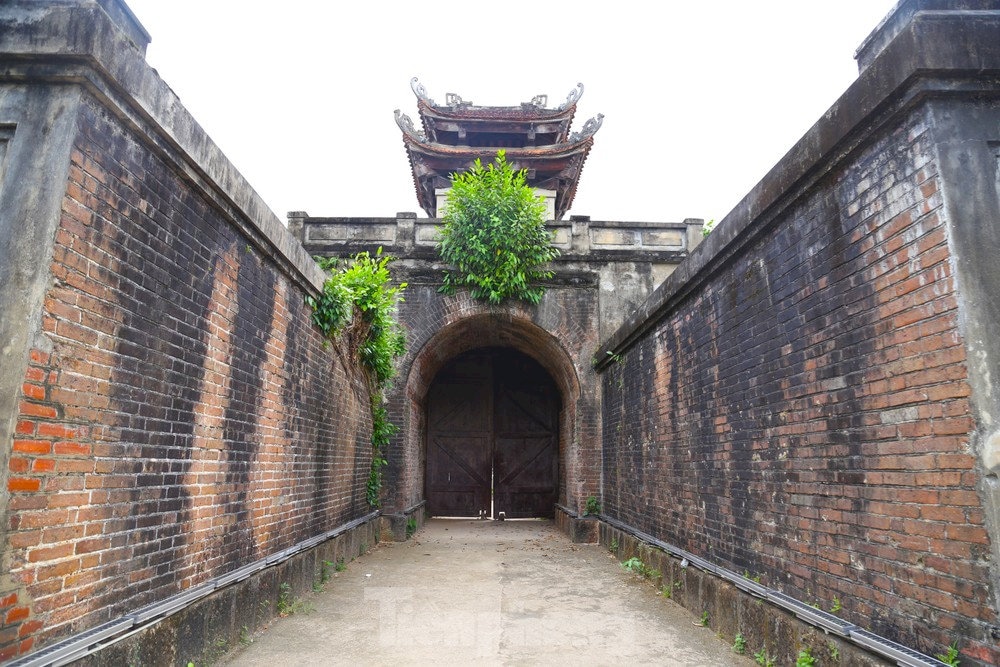 Cận cảnh vòm cổng vững chãi 